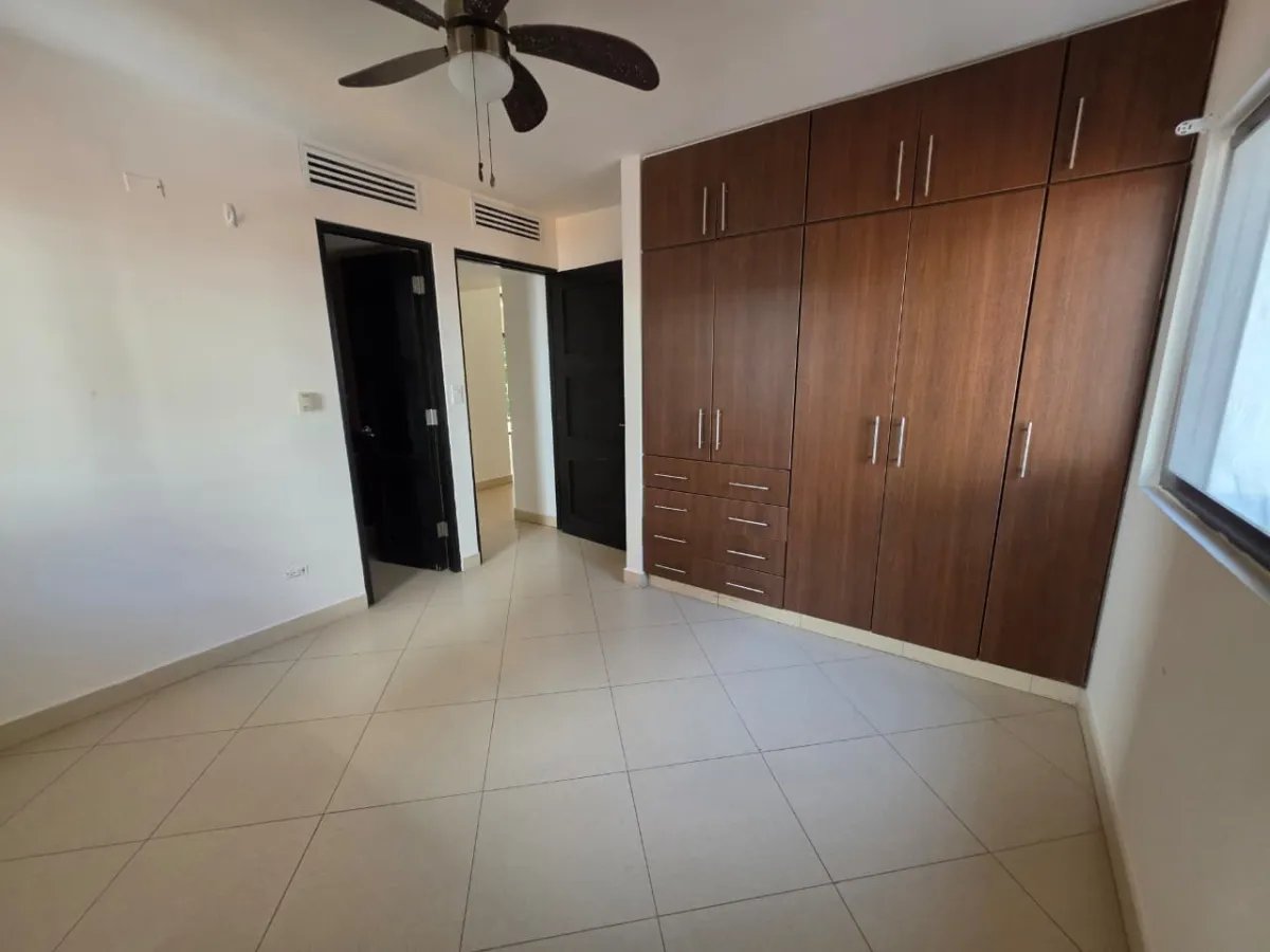 Apartment for Sale – PH Embassy Club, Condo 2, Ancón