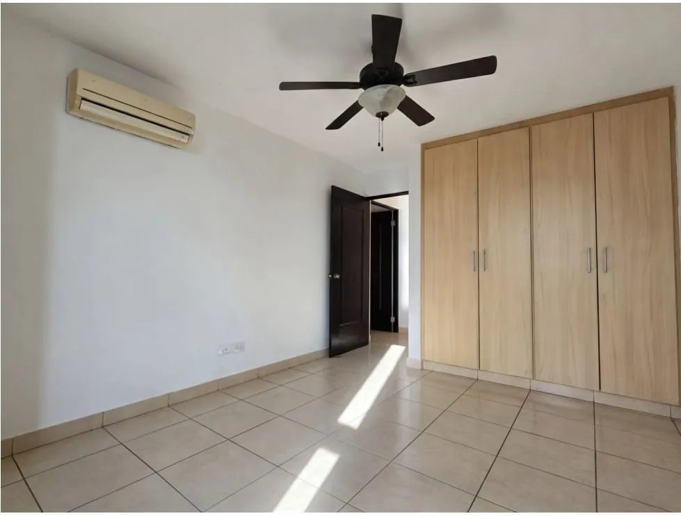 Apartment Rental in PH Ecco Tower, Carrasquilla