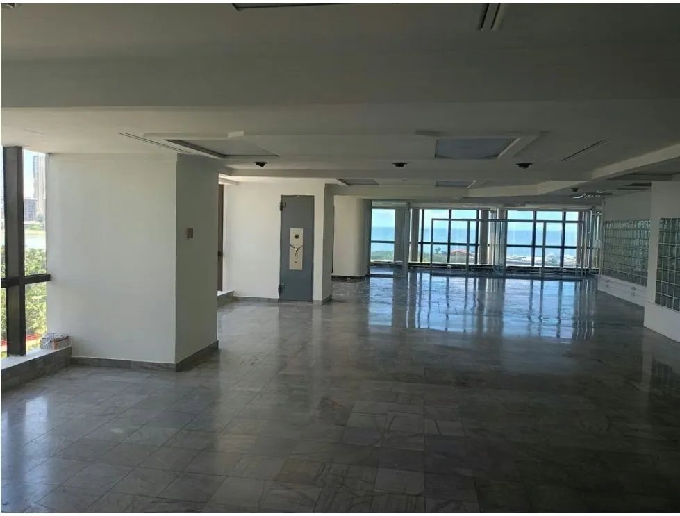 Office Rental in BAC Tower, Ave. Balboa. Panama City. EL