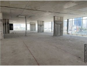 COMMERCIAL SPACE / OFFICES FOR SALE - VIA BRAZIL