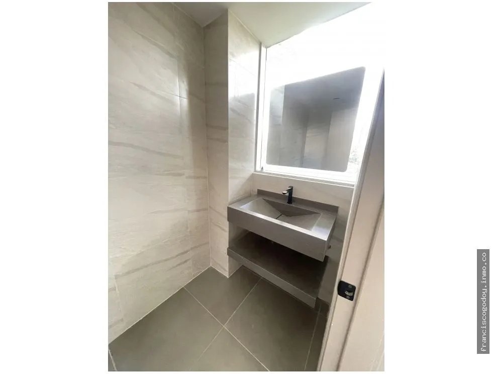 COMMERCIAL SPACE FOR RENT - VIA BRASIL