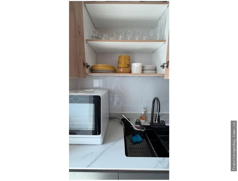 Furnished Apartment Rental in Bella Vista – PH Lemon Tower