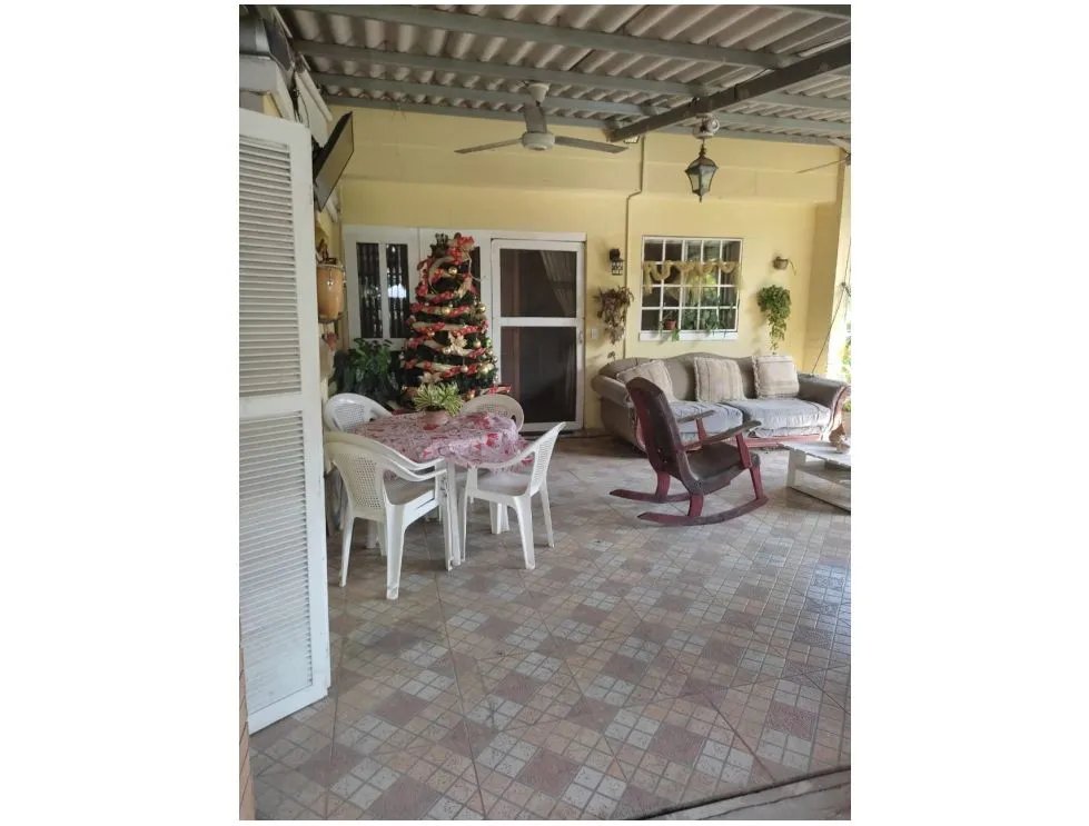 Venta de casa en Villas de Howard. MY