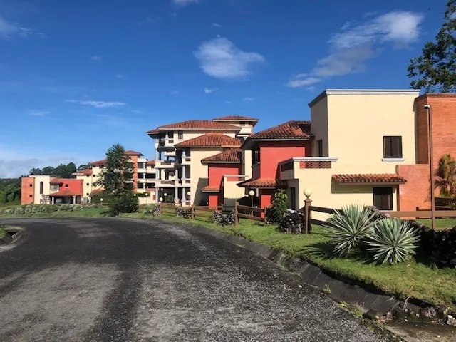 Casa Hacienda en Boquete Country Club 180 m² Const. y Amplio Lote de 1,019 m²