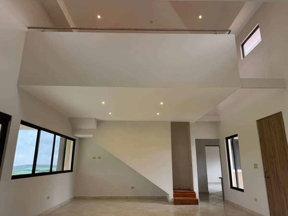 Casa Hacienda en Boquete Country Club  200 m² con Enorme Lote de 1,704 m² y Altillo
