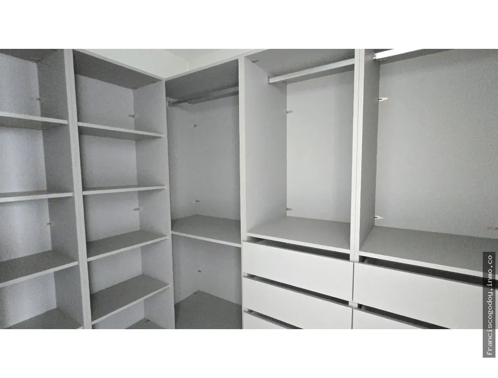 Apartamento à Venda em Punta Paitilla