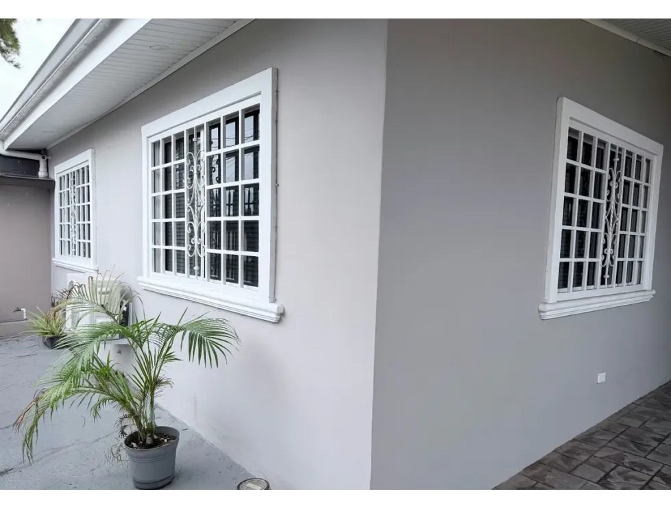 SELLING COMPLETELY REMODELED HOUSE – NUEVO PANAMÁ SUBDIVISION, CHANIS
