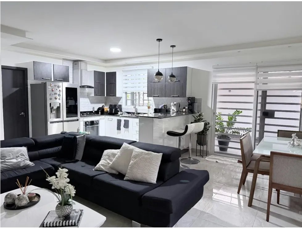 SELLING COMPLETELY REMODELED HOUSE – NUEVO PANAMÁ SUBDIVISION, CHANIS