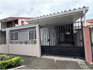 Casa à Venda