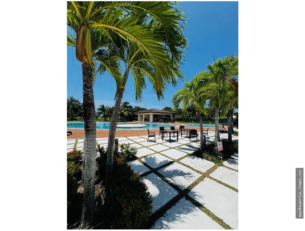 VENTA DE APARTAMENTO DE 3 RECAMARAS EN PLANTA BAJA CON PATIO ENORME