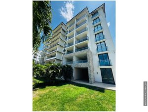 VENTA DE APARTAMENTO DE 3 RECAMARAS EN PLANTA BAJA CON PATIO ENORME