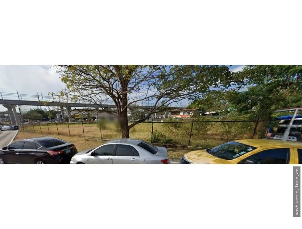 se vende Terreno frente via principal  ave. Domingo Diaz