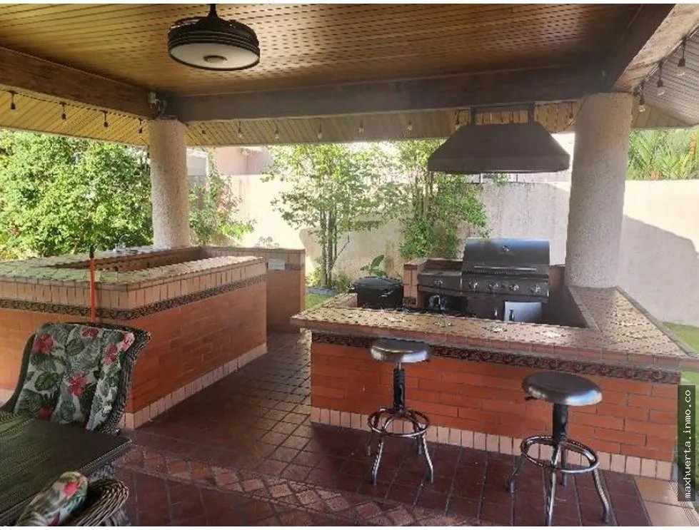 Venta de casa en Fuente del Fresno, Altos de Panama, Condado del Rey