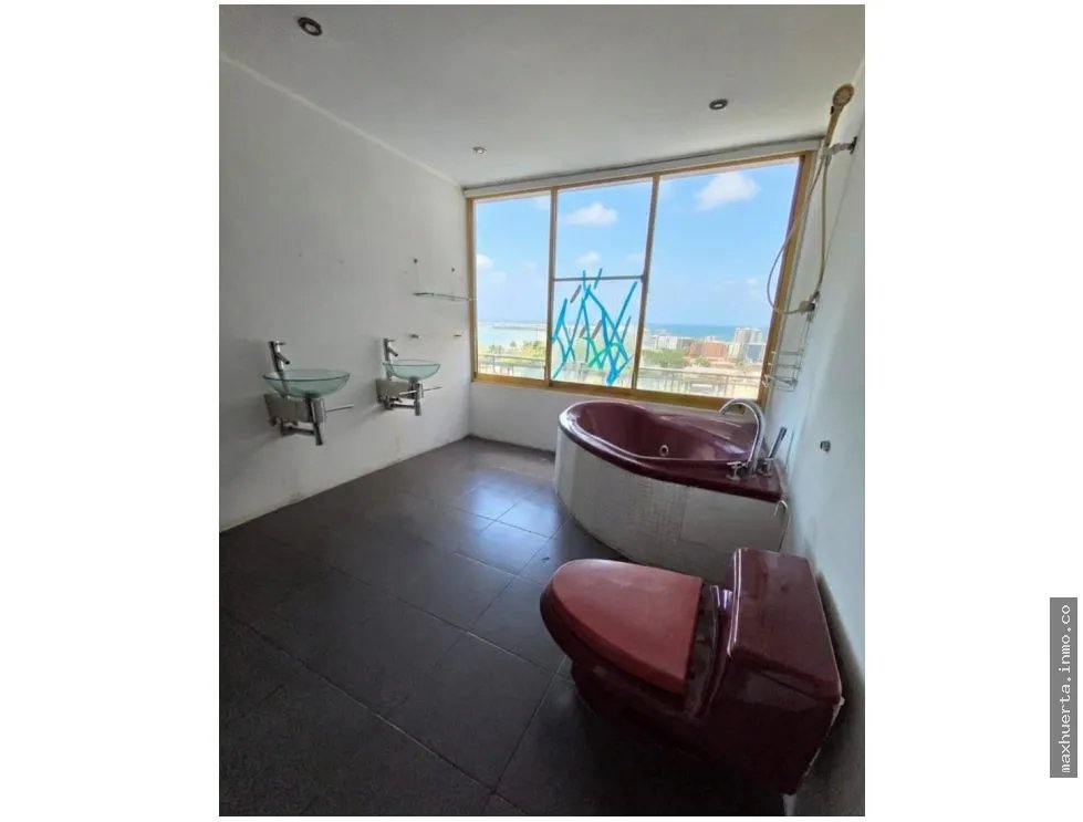 Venta apartamento en Ave. Balboa, PH Bella vista