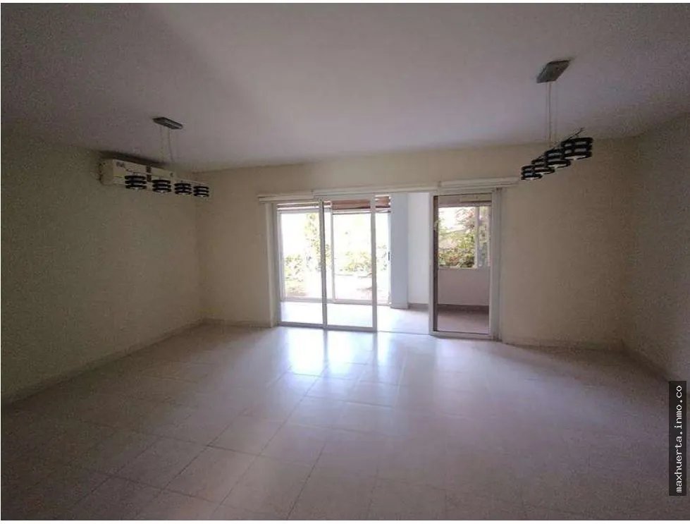 se vende hermosa casa en Versalles