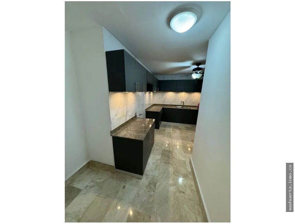 VENTA DE APARTAMENTO DE 3 RECAMARAS EN OBARRIO