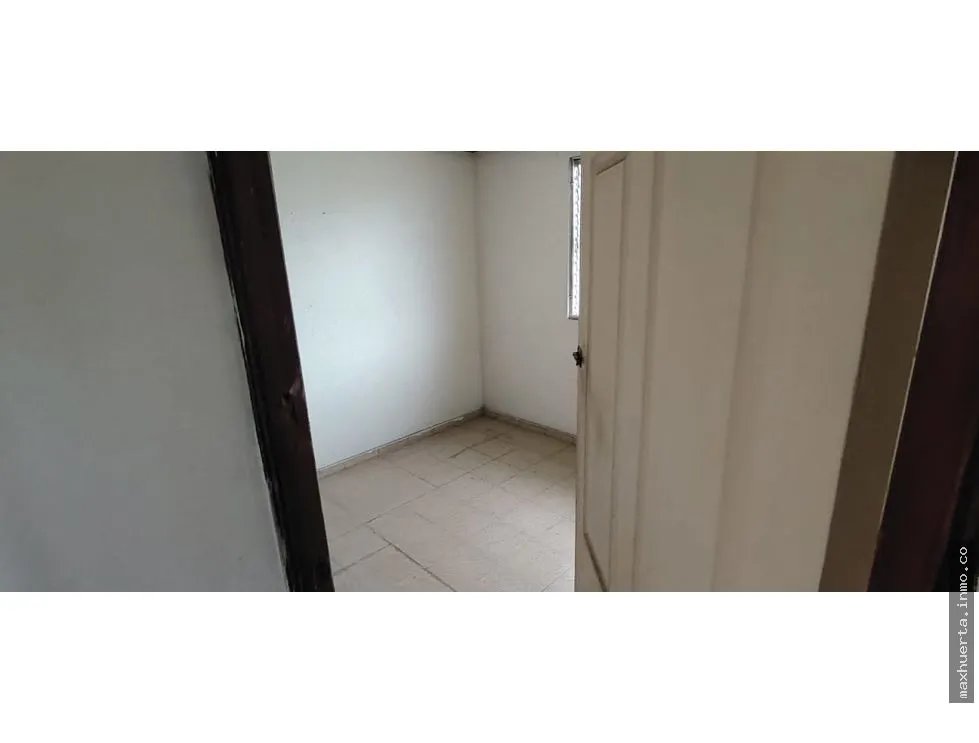 SE VENDE CASA EN ALTOS DE VACAMONTE
