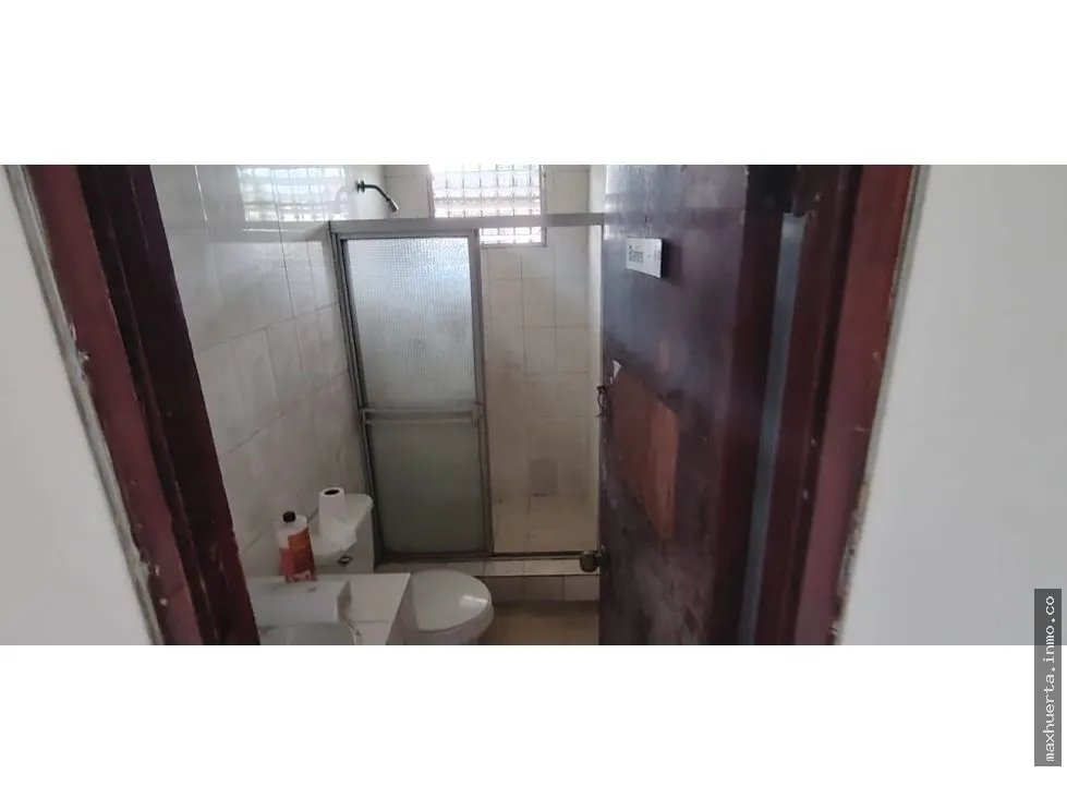 SE VENDE CASA EN ALTOS DE VACAMONTE
