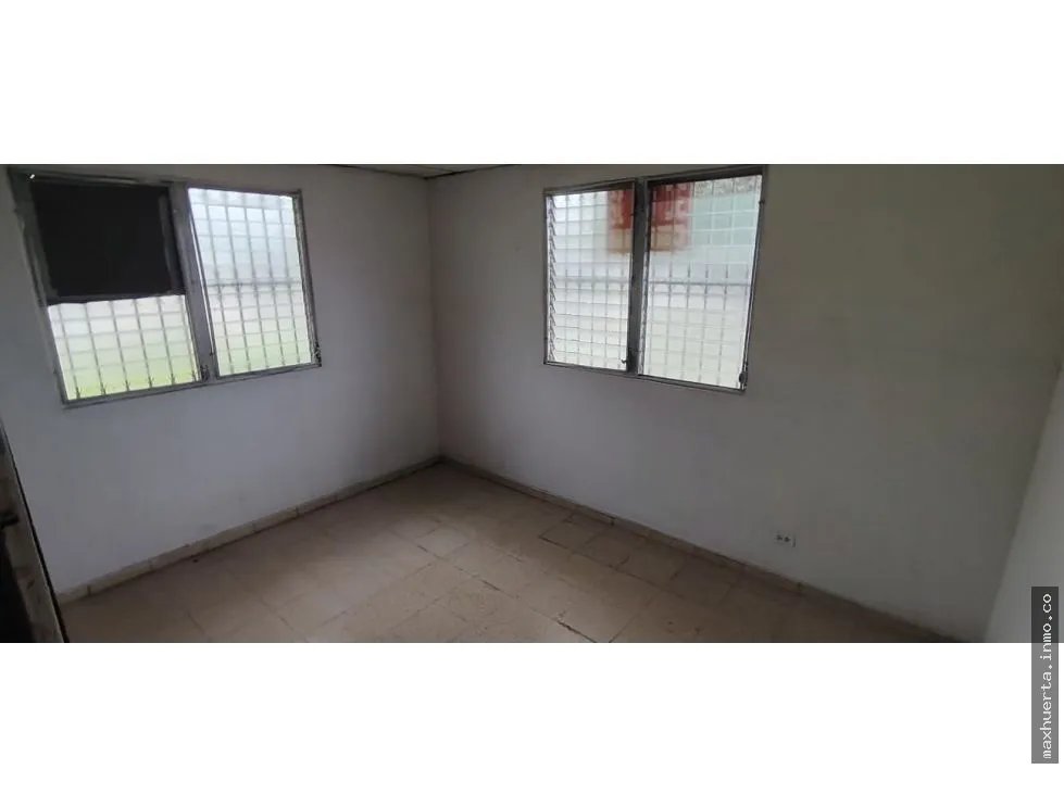 SE VENDE CASA EN ALTOS DE VACAMONTE