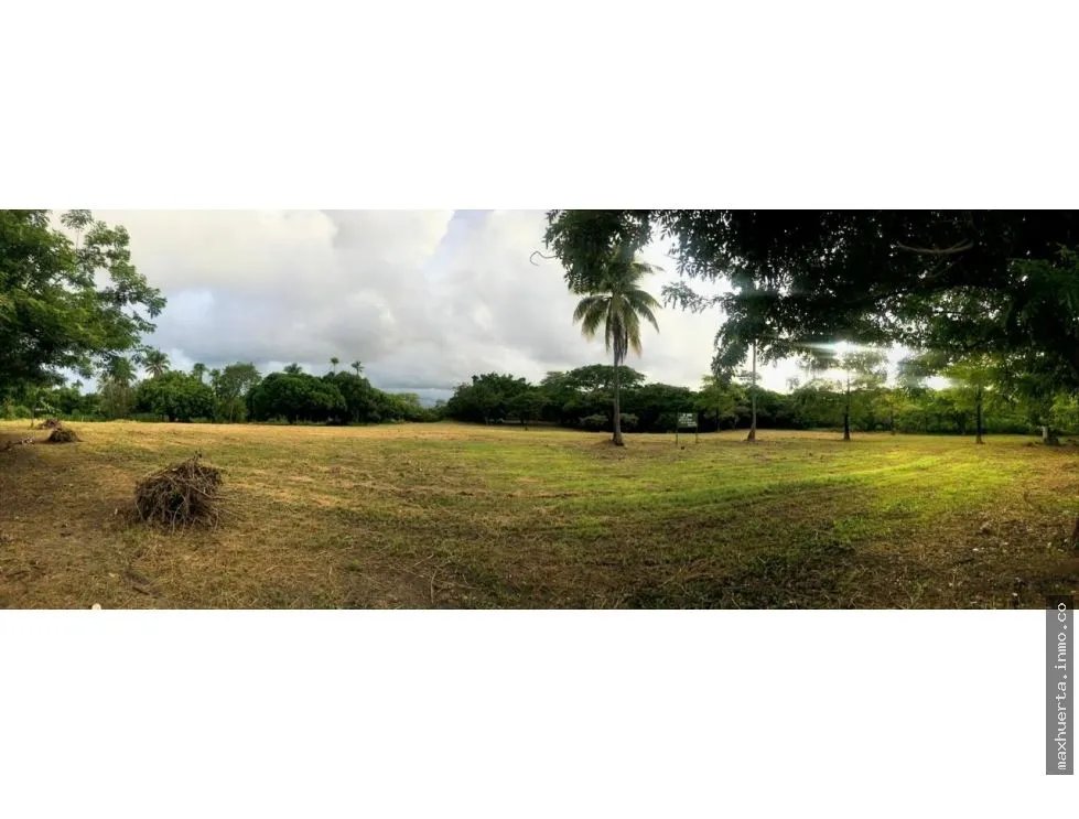 Selling Land in Punta Barco, San Carlos