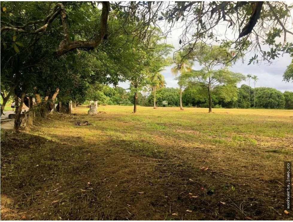 Selling Land in Punta Barco, San Carlos