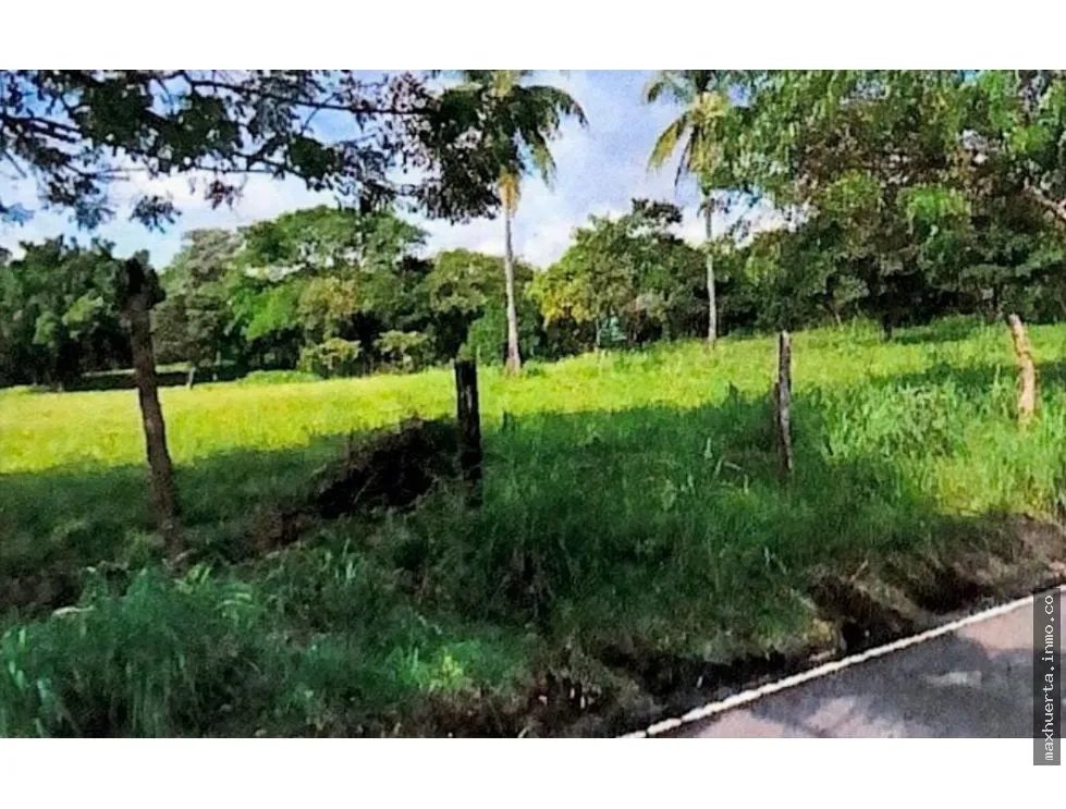 Selling Land in Punta Barco, San Carlos