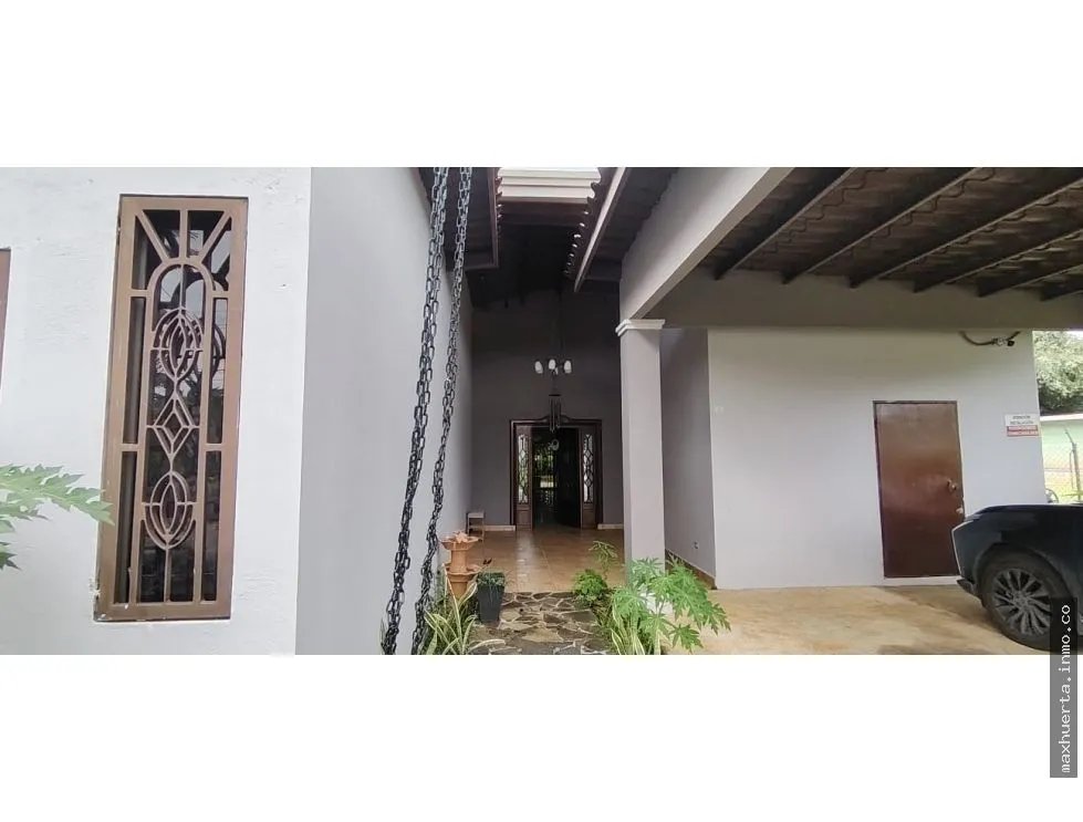 se vende hermosa casa EN REMATE  vista alegre arraijan