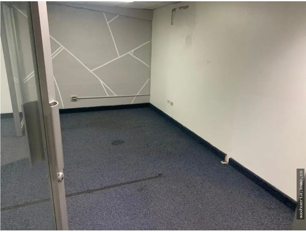 COMMERCIAL SPACE FOR RENT IN CONDADO DEL REY