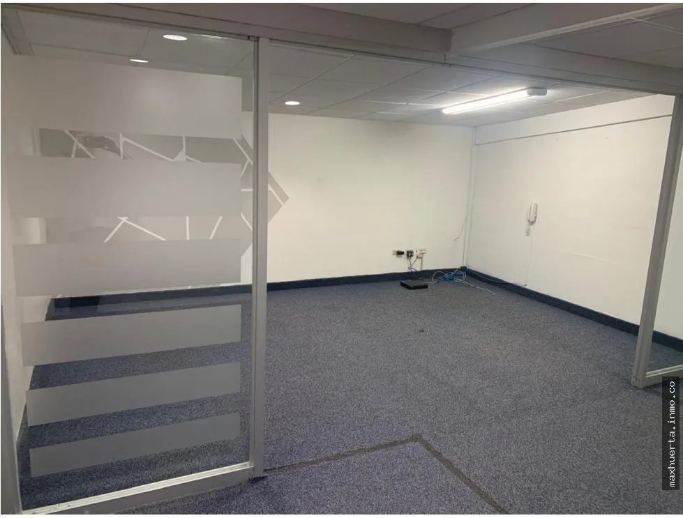 COMMERCIAL SPACE FOR RENT IN CONDADO DEL REY