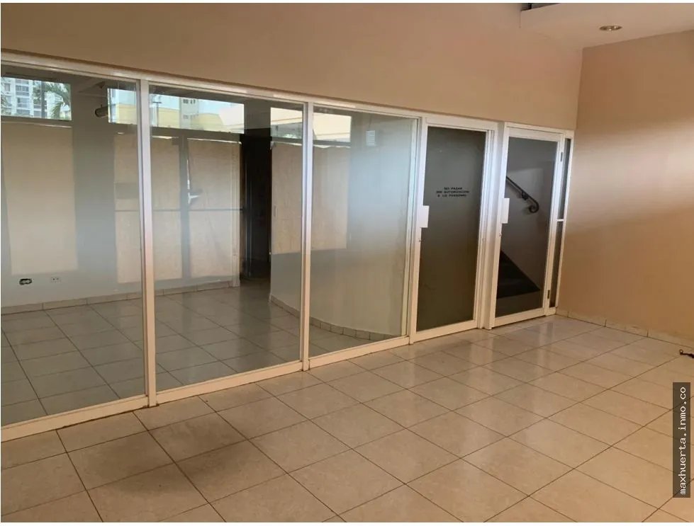 COMMERCIAL SPACE FOR RENT IN CONDADO DEL REY