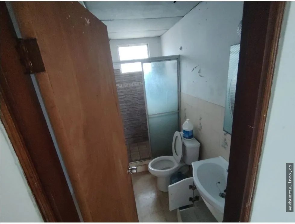 vendo enorme casa ALTOS DE VACAMONTE
