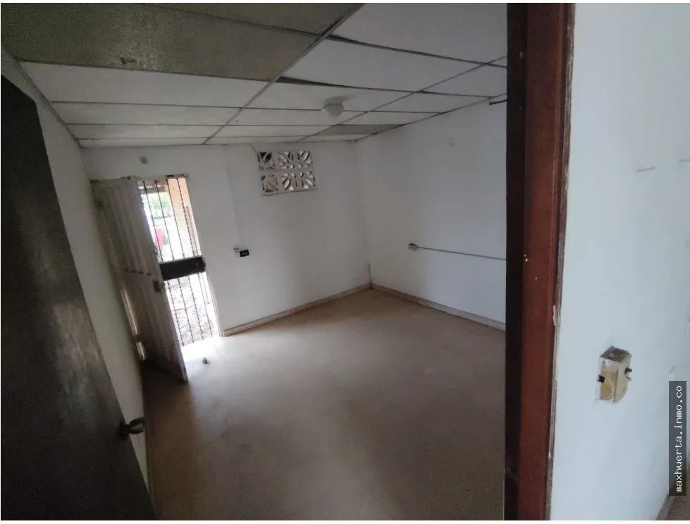 vendo enorme casa ALTOS DE VACAMONTE