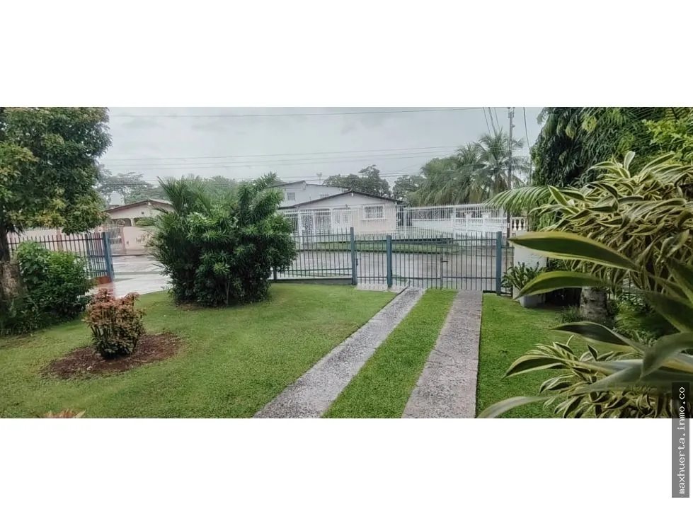 VENDO HERMOSA CASA EN ALTOS DE VACAMONTE