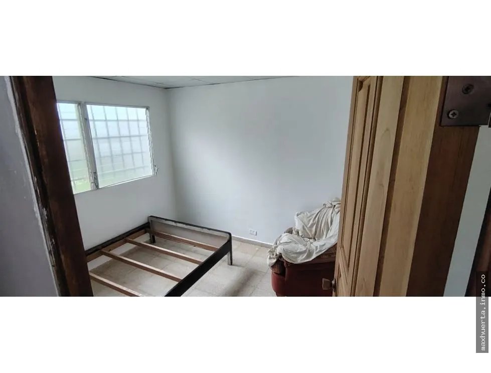 VENDO CASA EN LAS VILLAS DE ARRAIJAN