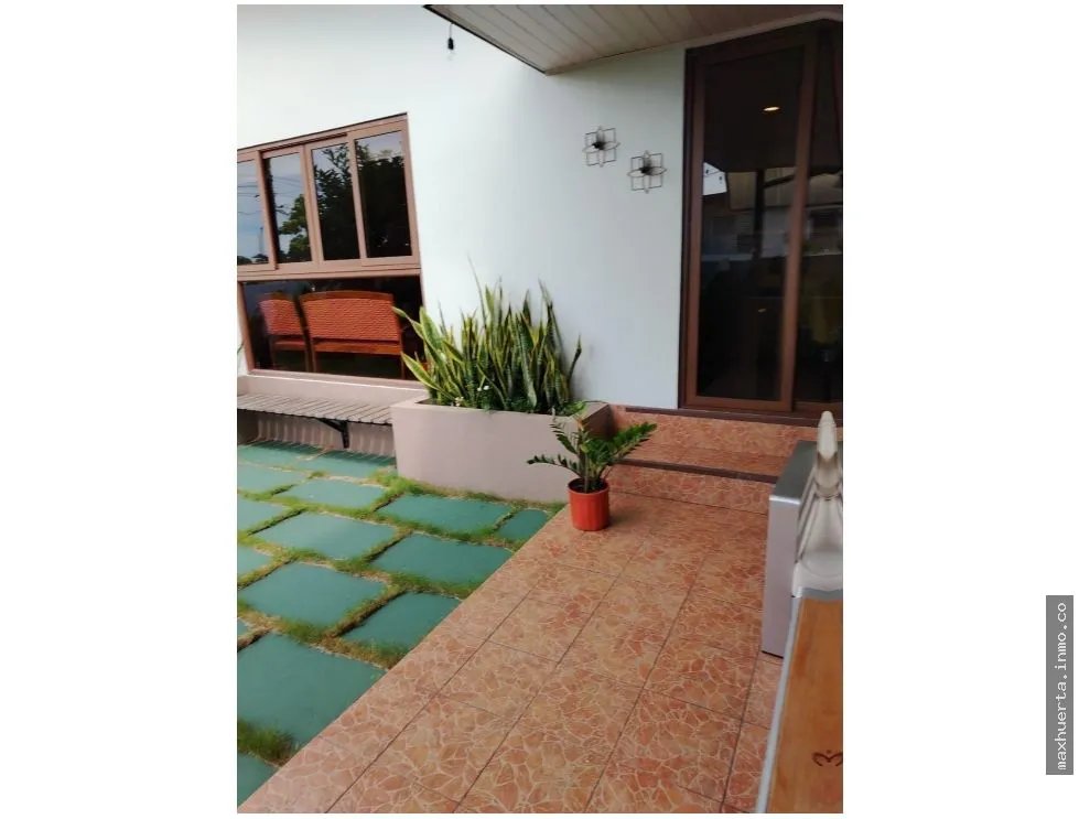 VENTA DE CASA EN BETANIA