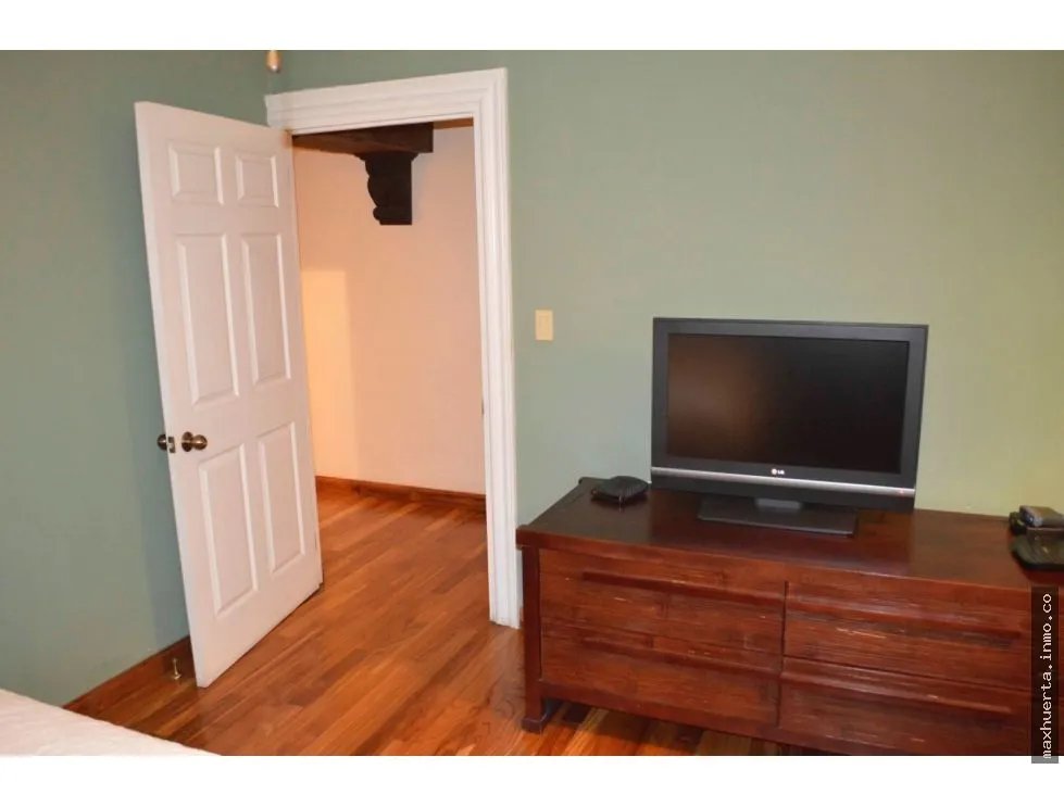 SE VENDE APARTAMENTO EN AVENIDA BALBOA