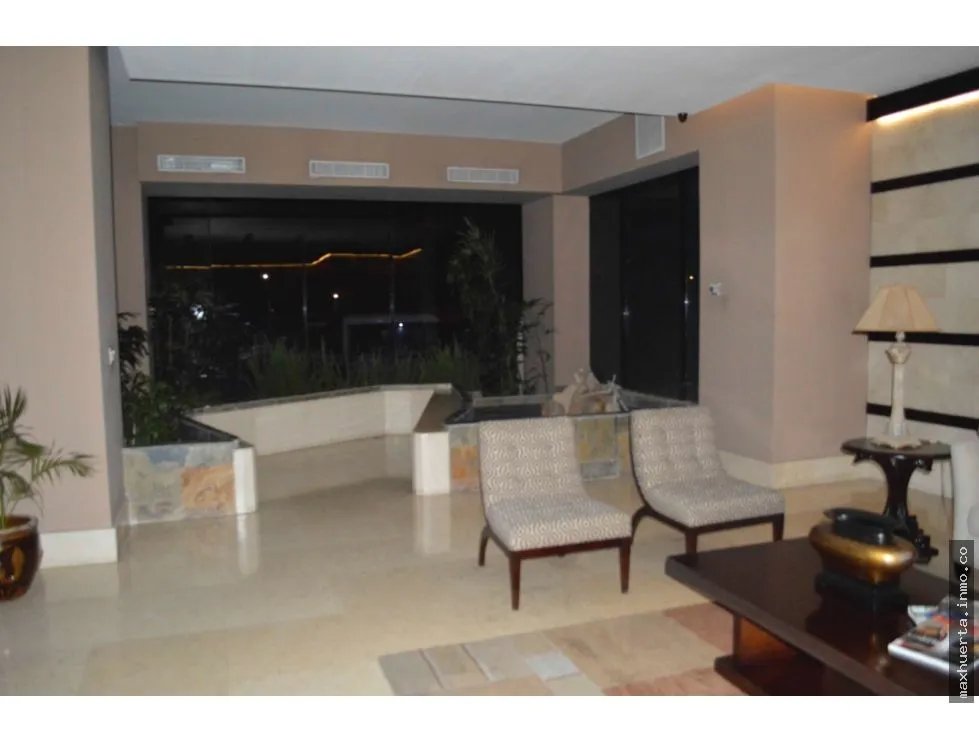 SE VENDE APARTAMENTO EN AVENIDA BALBOA