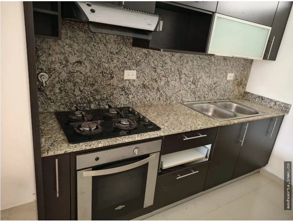 SE VENDE APARTAMENTO EN PH ALTAMIRA GARDENS