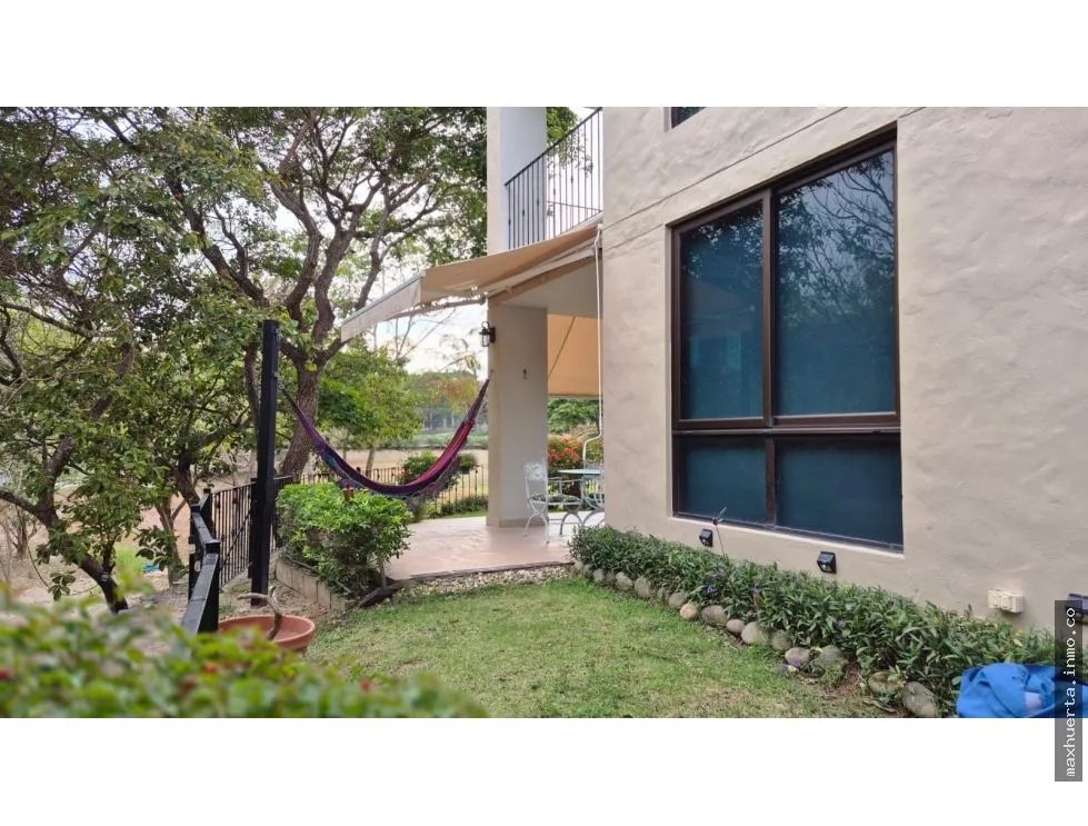 VENTA DE APARTAMENTO DE PLAYA EN ENSENADA