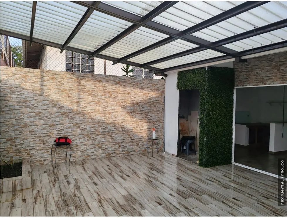 VENDO CASA EN PARQUES DE OVIEDO, HATO MONTAÑA