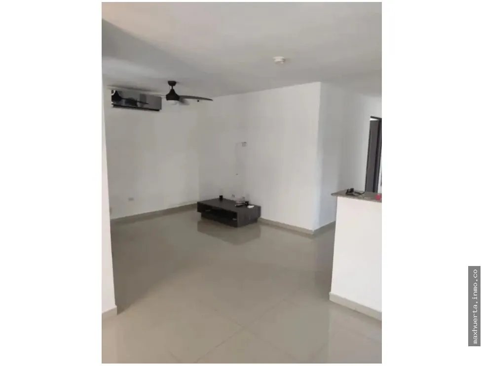 VENDO CASA EN PARQUES DE OVIEDO, HATO MONTAÑA