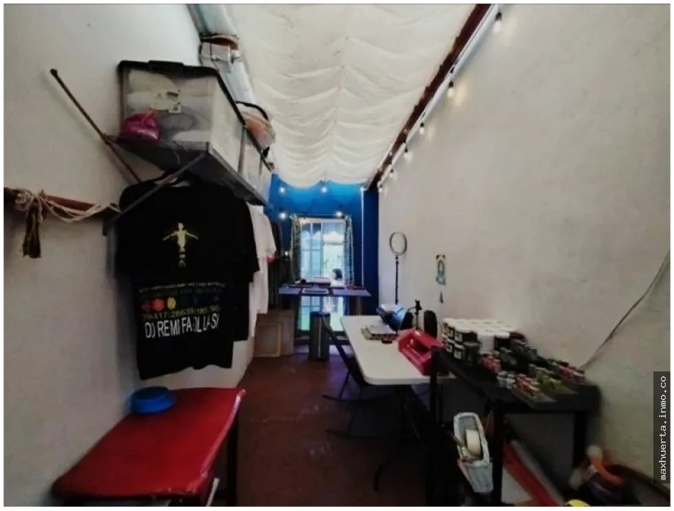 VENDO  CASA EN LA ESTANCIA