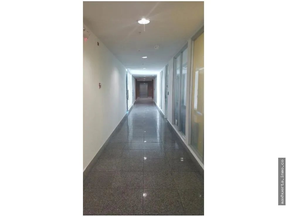 Alquiler Oficina en Costa del este PH Top Towers (NEB 10034)