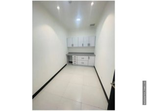 ALQUILER DE LOCAL PARA CLINICA DENTAL