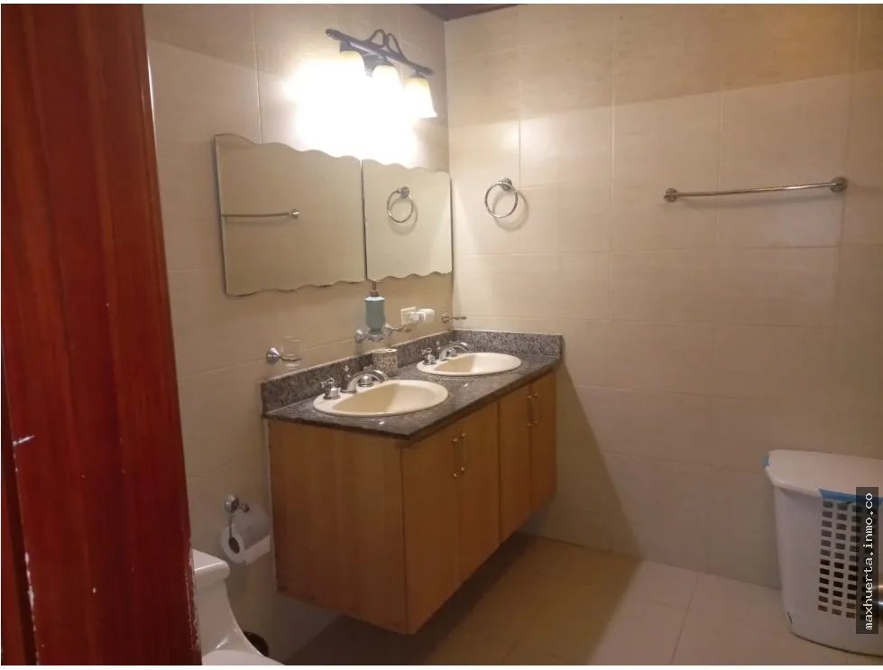 Venta Casa en Bosques de los Cibeles, Altos de Panama (NEB-9538)
