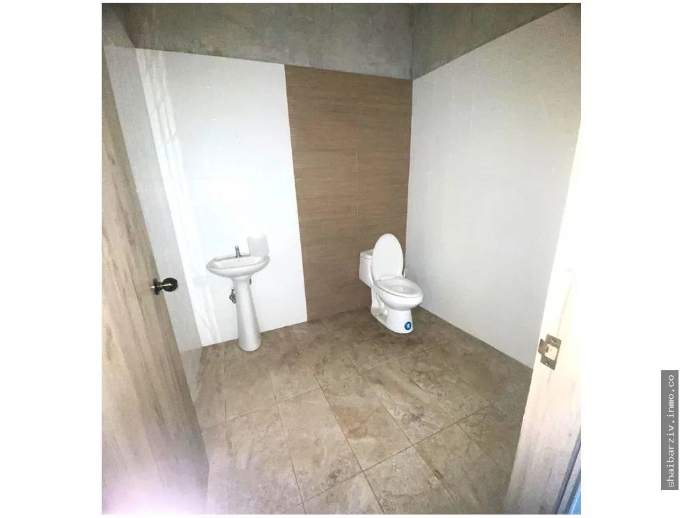 Commercial Space for Rent in Midtown Plaza, Ricardo J. Alfaro