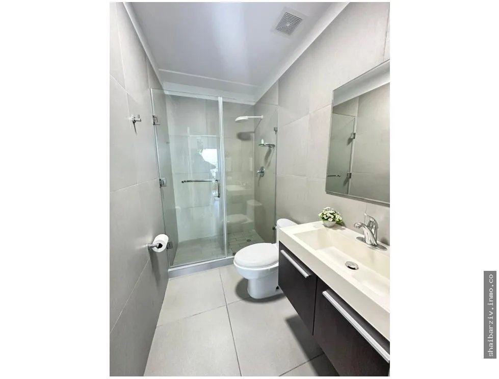 APARTMENT FOR SALE IN PH YACHT CLUB, AV. BALBOA