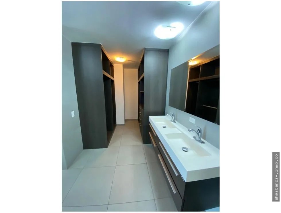 APARTMENT FOR SALE IN PH YACHT CLUB, AV. BALBOA