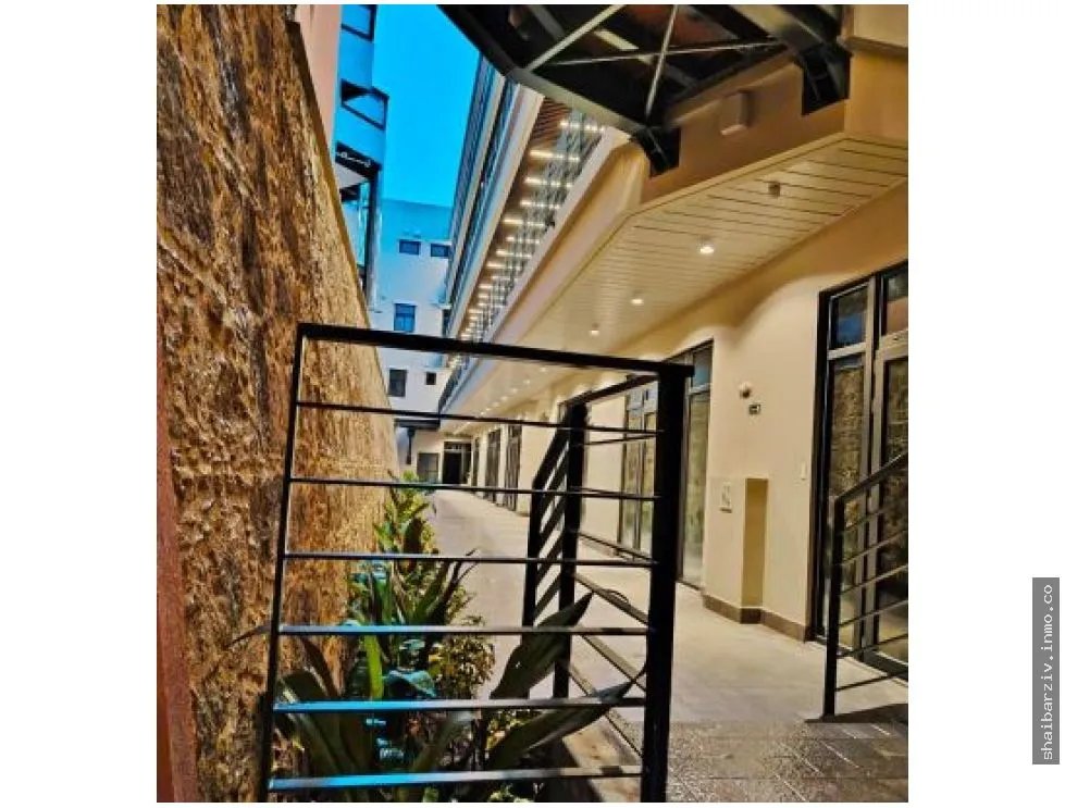 SE VENDEN LOCALES EN PLAZUELA ALFARO, CASCO ANTIGUO
