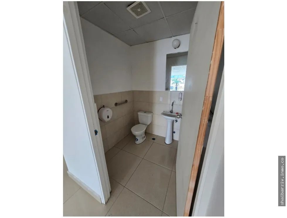 COMMERCIAL SPACE FOR RENT IN PH ALAI, VÍA ESPAÑA